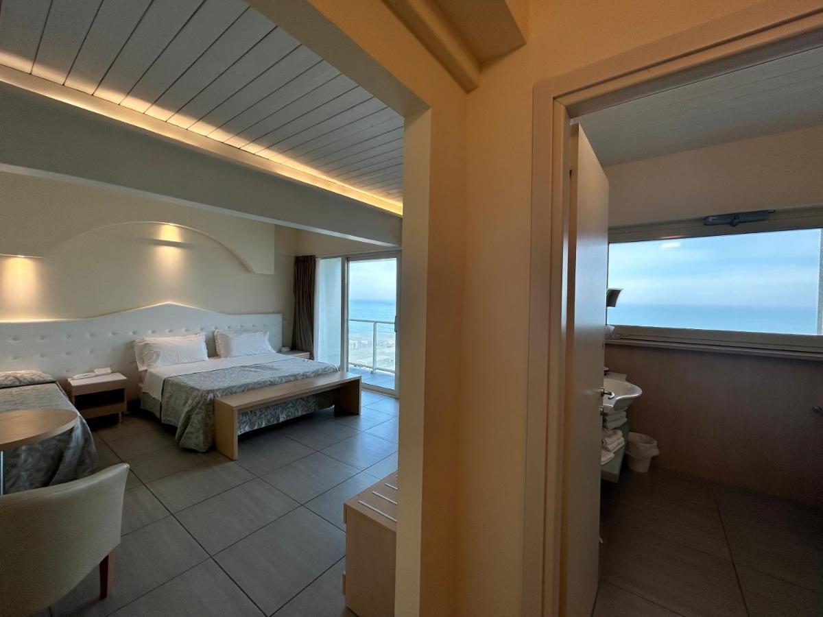 Hotel Adria Milano Marittima Exterior foto